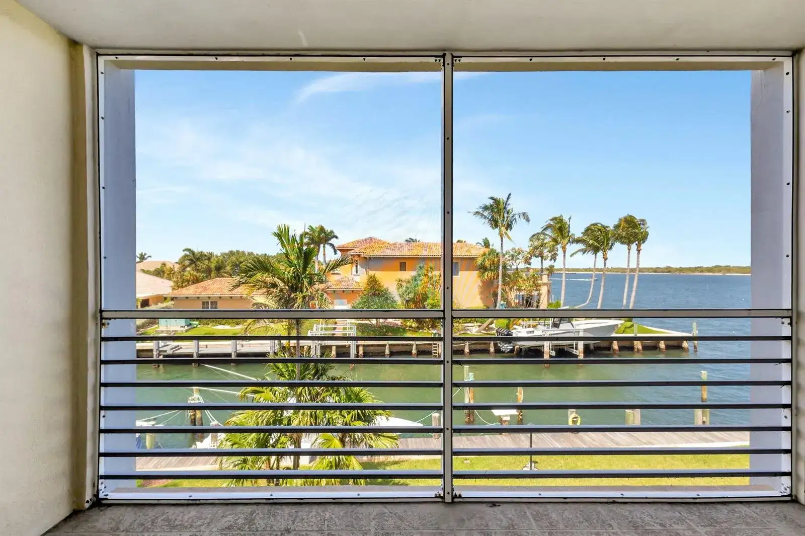 105 Paradise Harbour Boulevard # 307, North Palm Beach FL 33408 photo 2