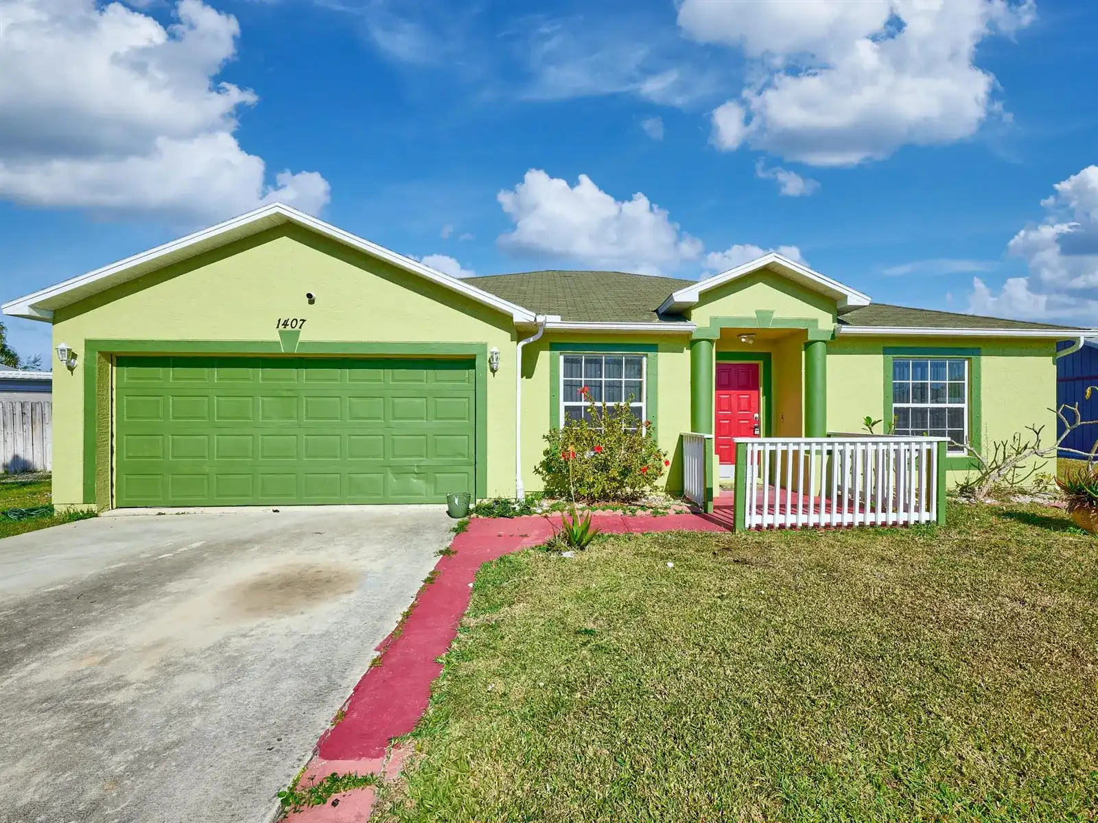 1407 SE Grapeland Avenue, Port St. Lucie FL 34952