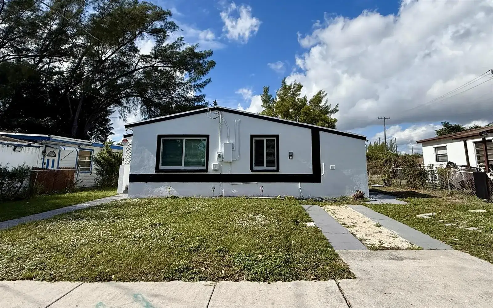 5909 Pinewood Avenue, West Palm Beach FL 33407 photo 4
