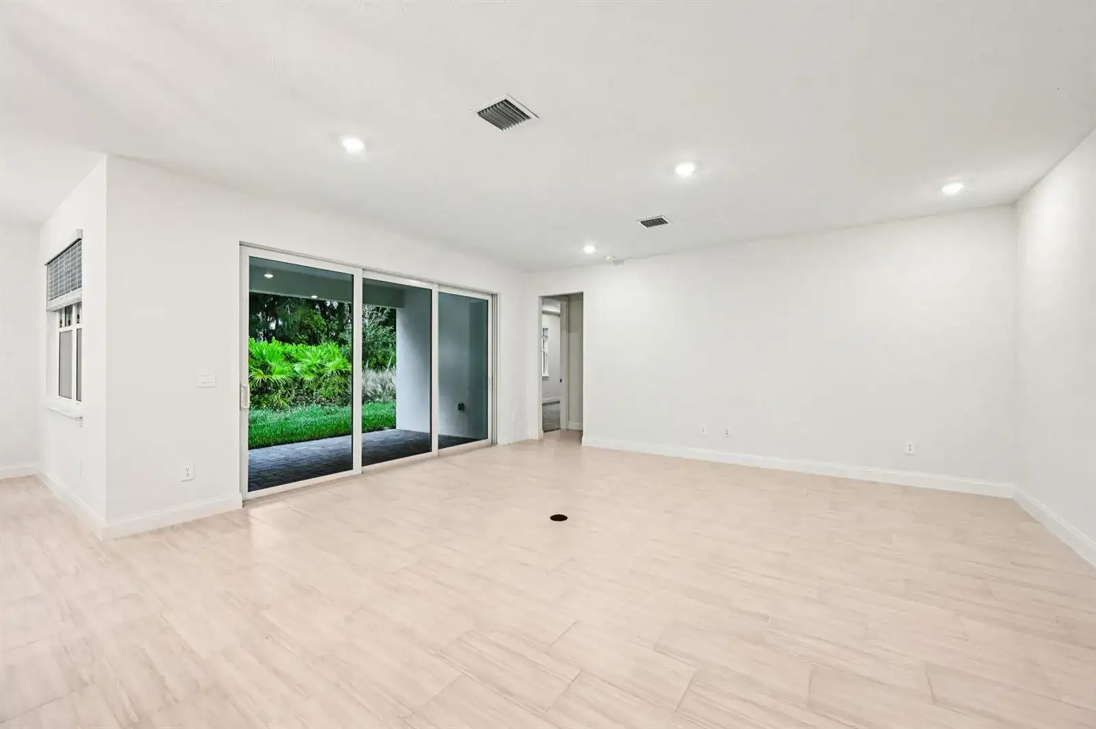 5625 Hampton Park Circle, Vero Beach FL 32966 photo 5