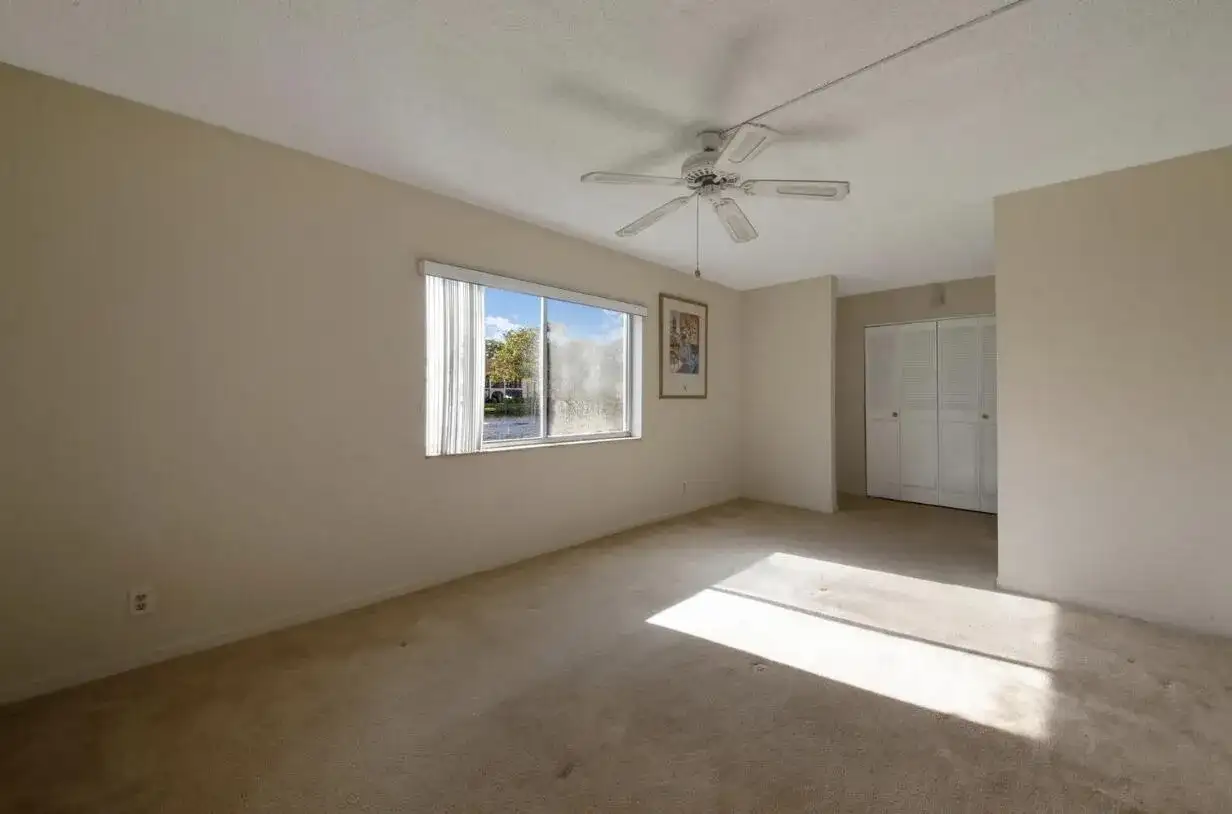 3527 La Palmas Court # 1, FL 33463 photo 4