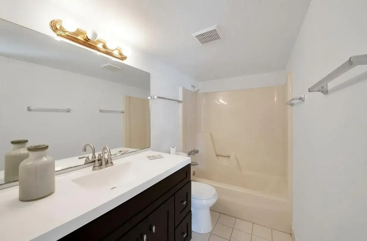3527 La Palmas Court # 1, FL 33463 photo 5