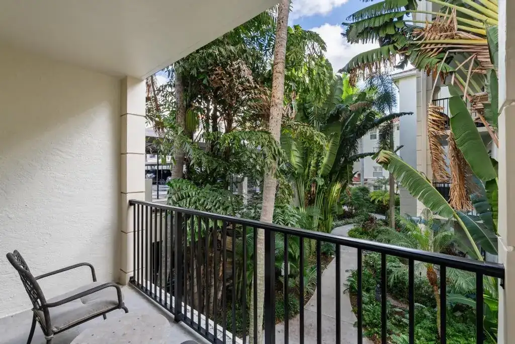 2202 Tuscany Way, Boynton Beach FL 33435 photo 2