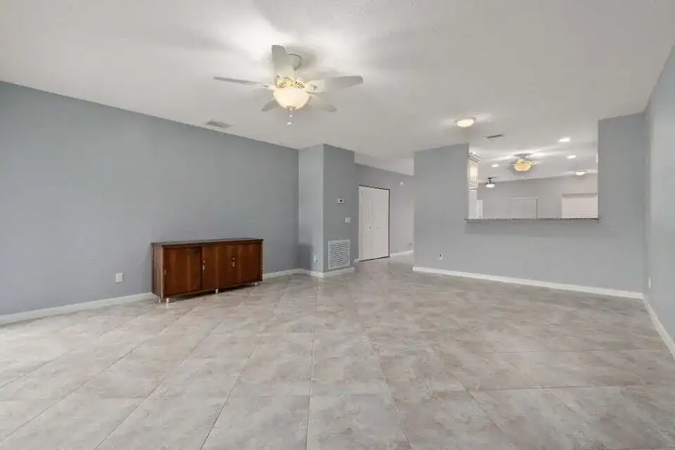2087 SE Wild Meadow Circle, Port St. Lucie FL 34952 photo 4
