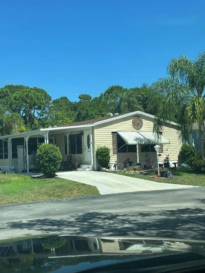 456 Tropical Isles Circle, Fort Pierce FL 34982