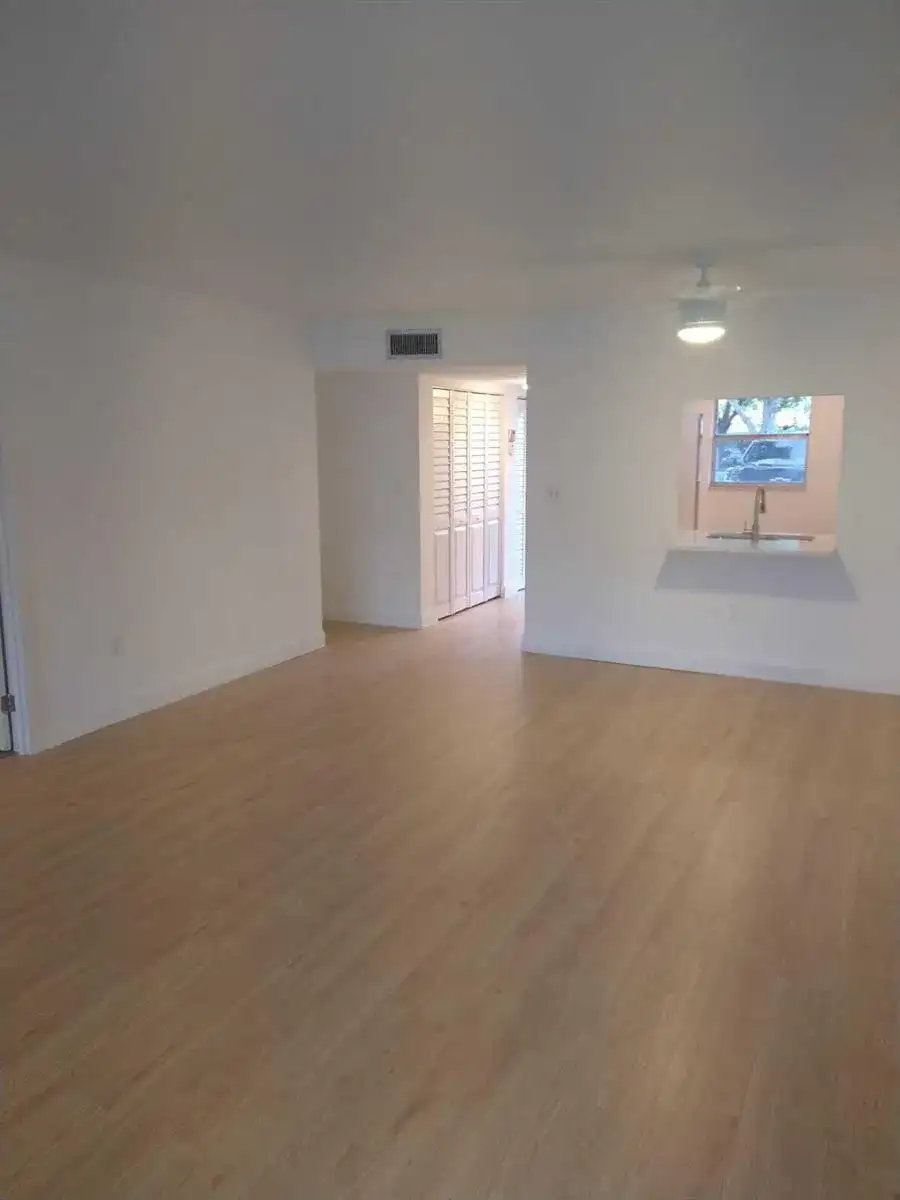 8321 Sands Point Boulevard # D109, Tamarac FL 33321 photo 5