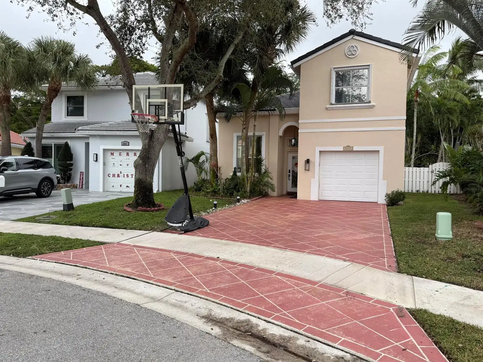 5655 La Quinta Court, Lake Worth FL 33463 photo 2