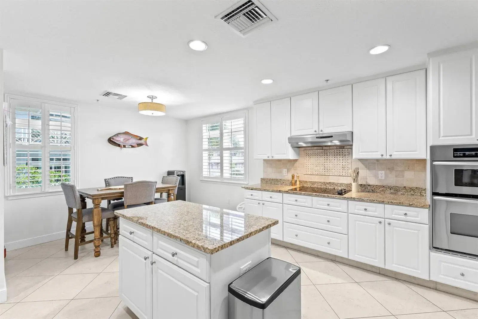 305 E Ocean Avenue # 7, Lantana FL 33462