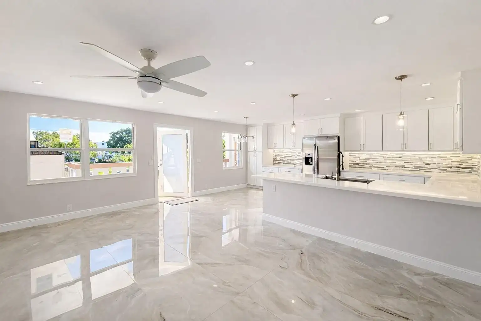 2019 Wolverton A, Boca Raton FL 33434 photo 2