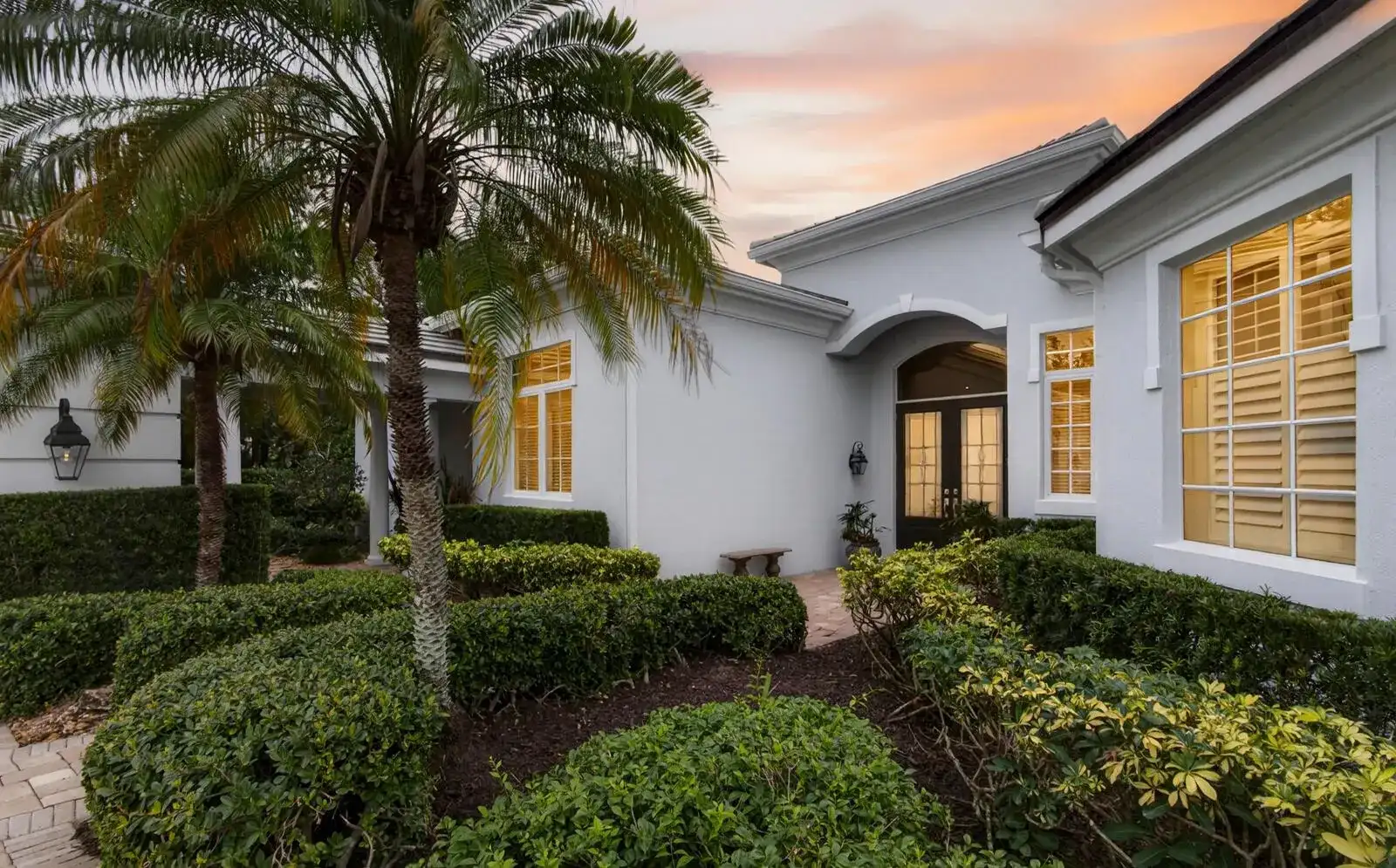 1301 Cape Pointe Circle, Vero Beach FL 32963 photo 2
