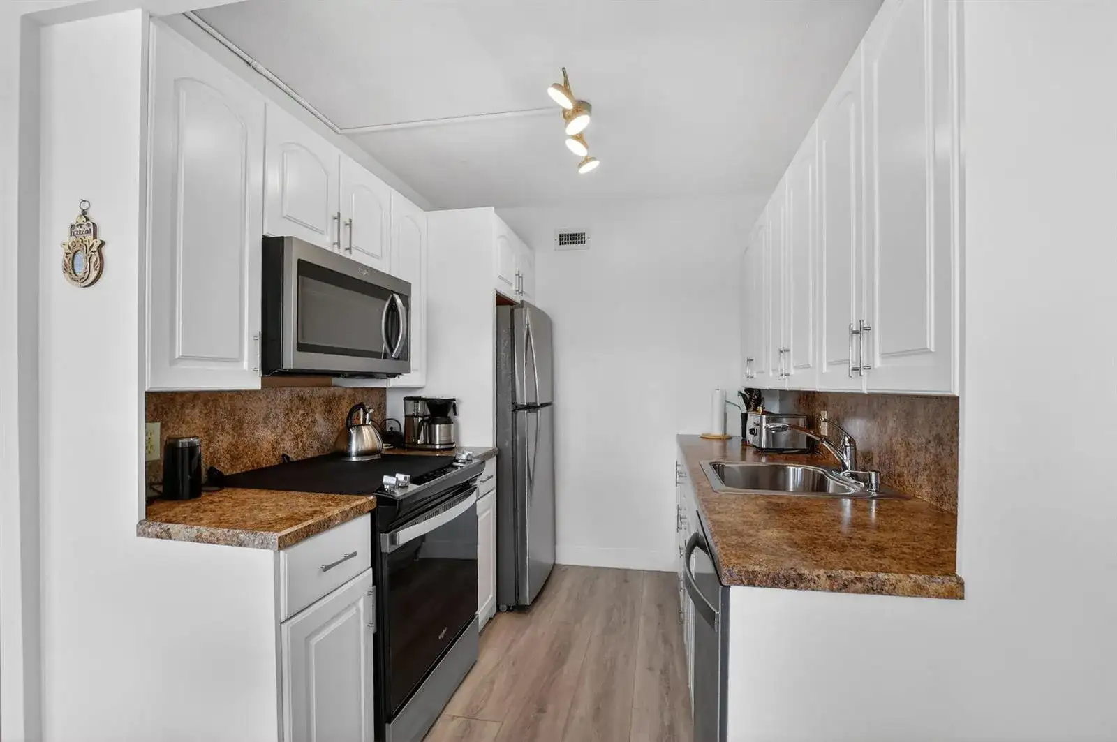 4051 Guildford C, Boca Raton FL 33434 photo 3