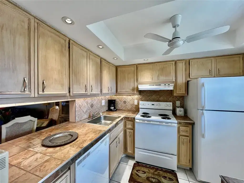 2800 NW 47th Terrace # 106b, Lauderdale Lakes FL 33313 photo 3