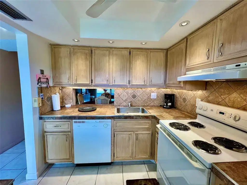 2800 NW 47th Terrace # 106b, Lauderdale Lakes FL 33313 photo 4