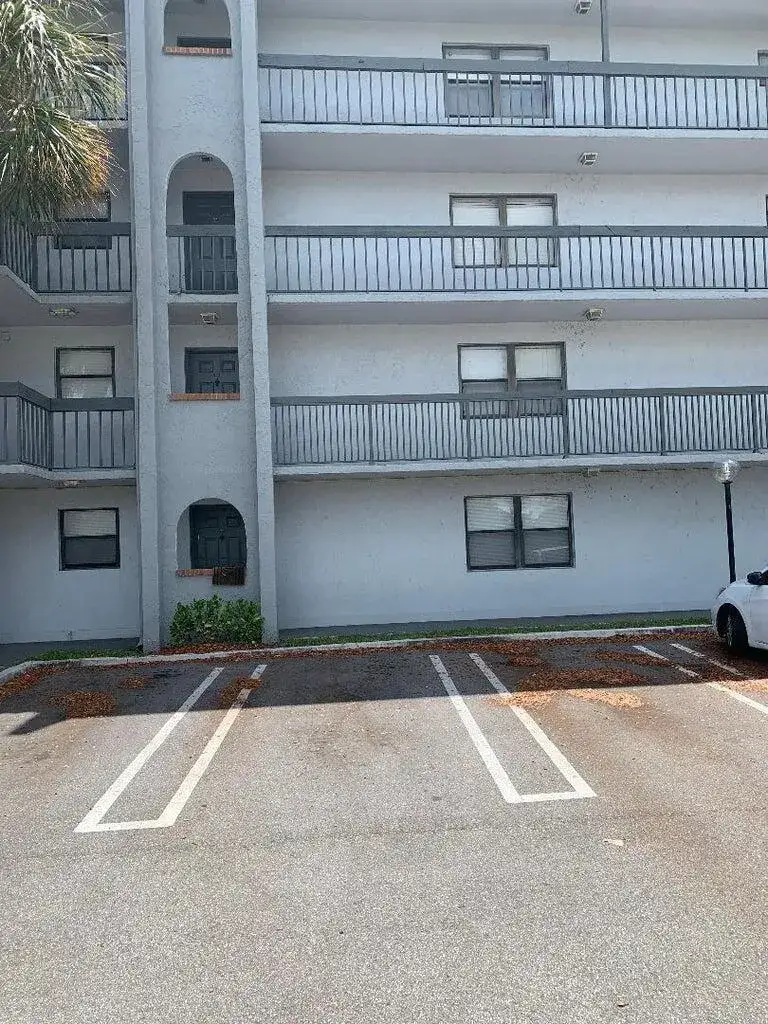 2050 N Congress Avenue # 301, West Palm Beach FL 33401