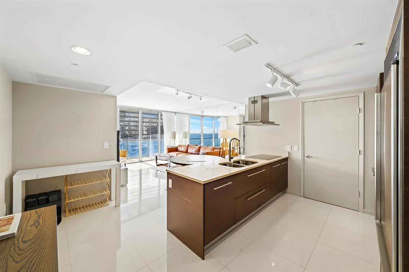495 Brickell Avenue # 911, Miami FL 33131