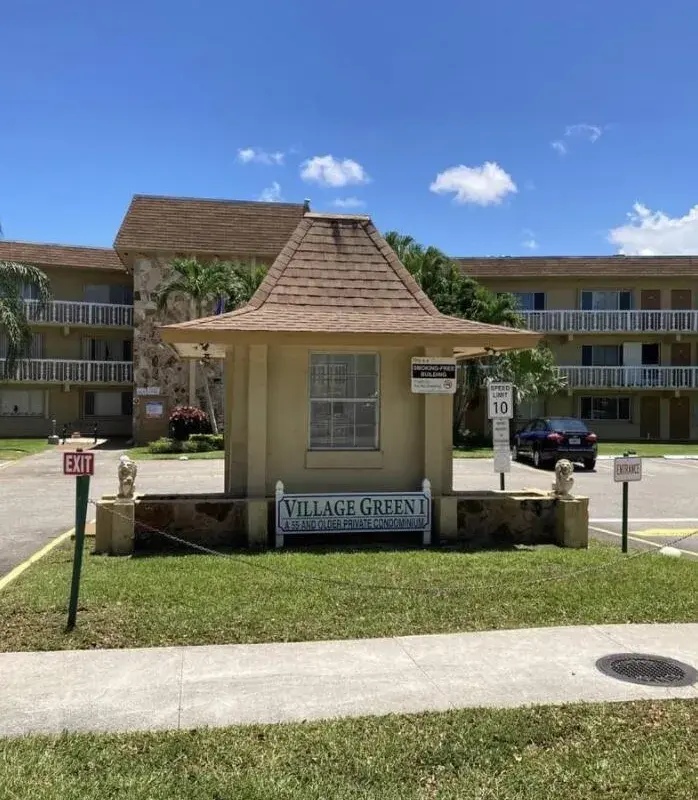555 Purdy Lane # A122, Palm Springs FL 33461