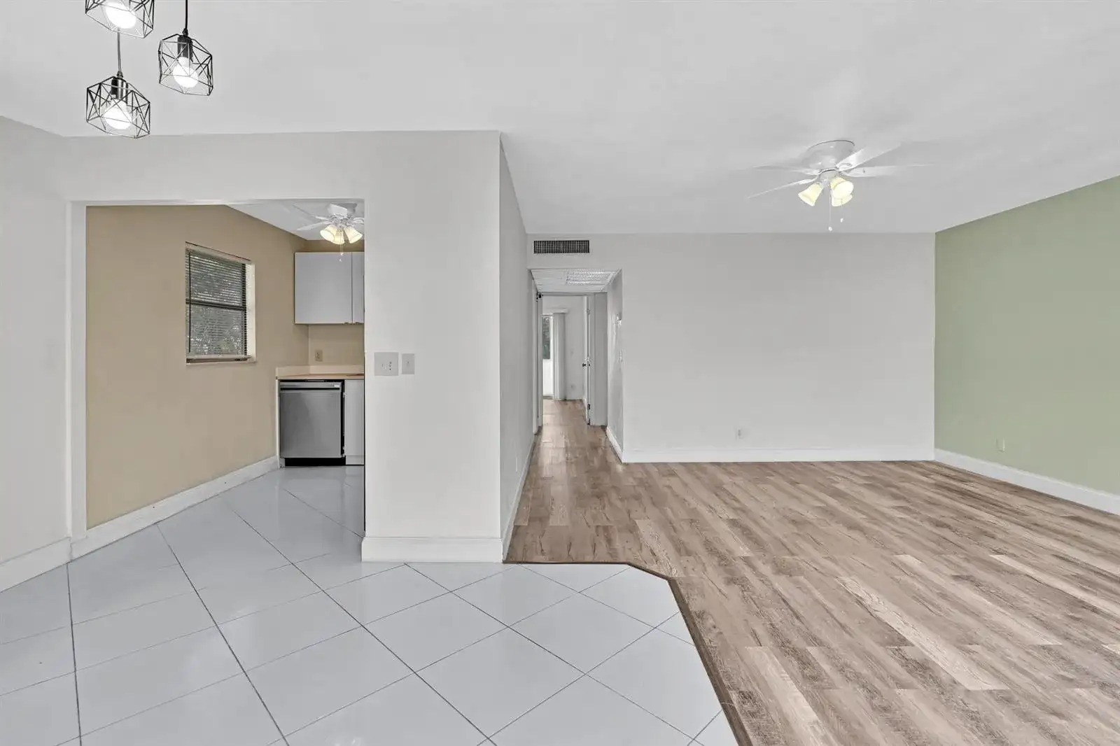 365 Flanders # H, Delray Beach FL 33484 photo 2