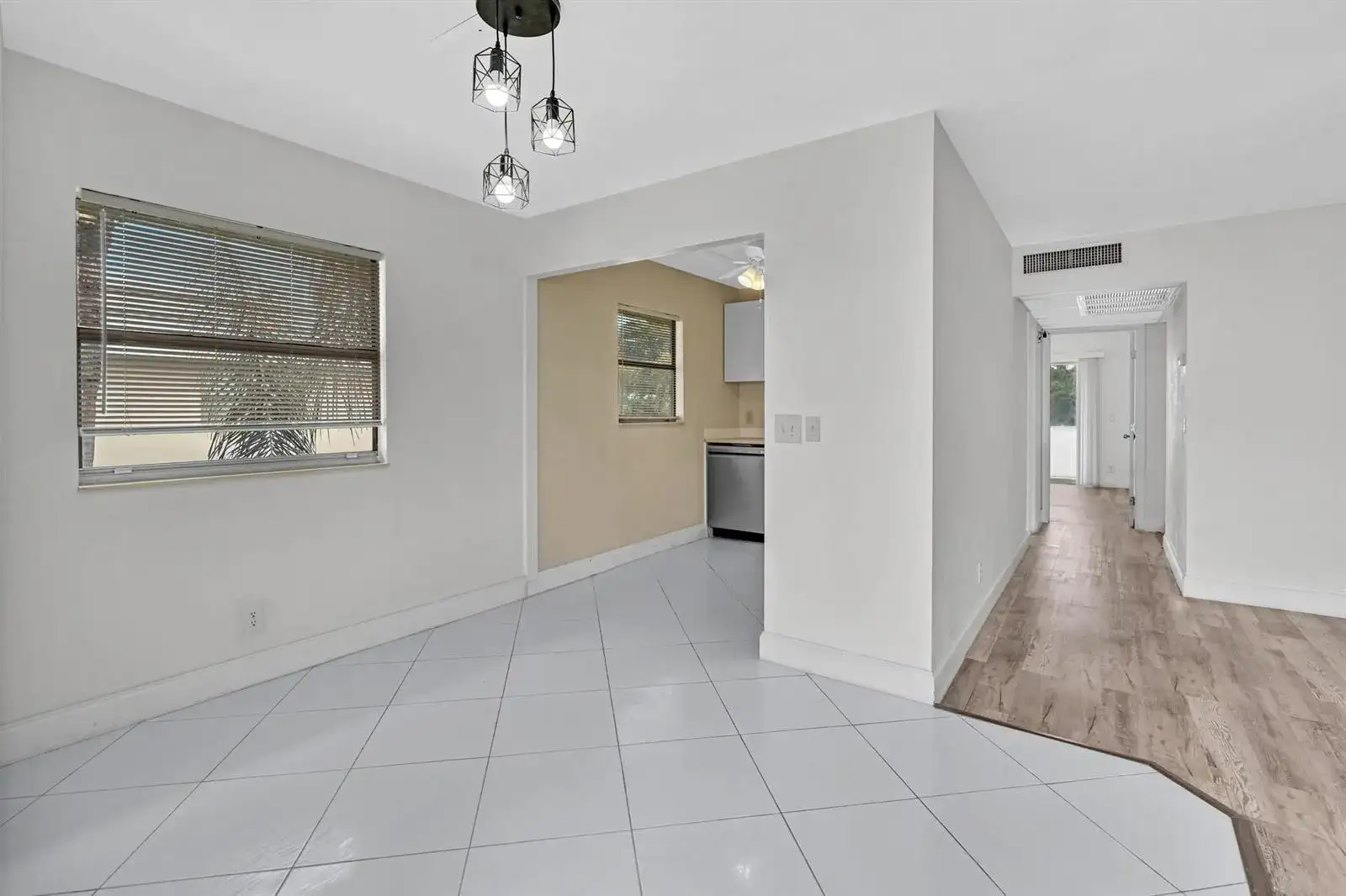 365 Flanders # H, Delray Beach FL 33484 photo 3