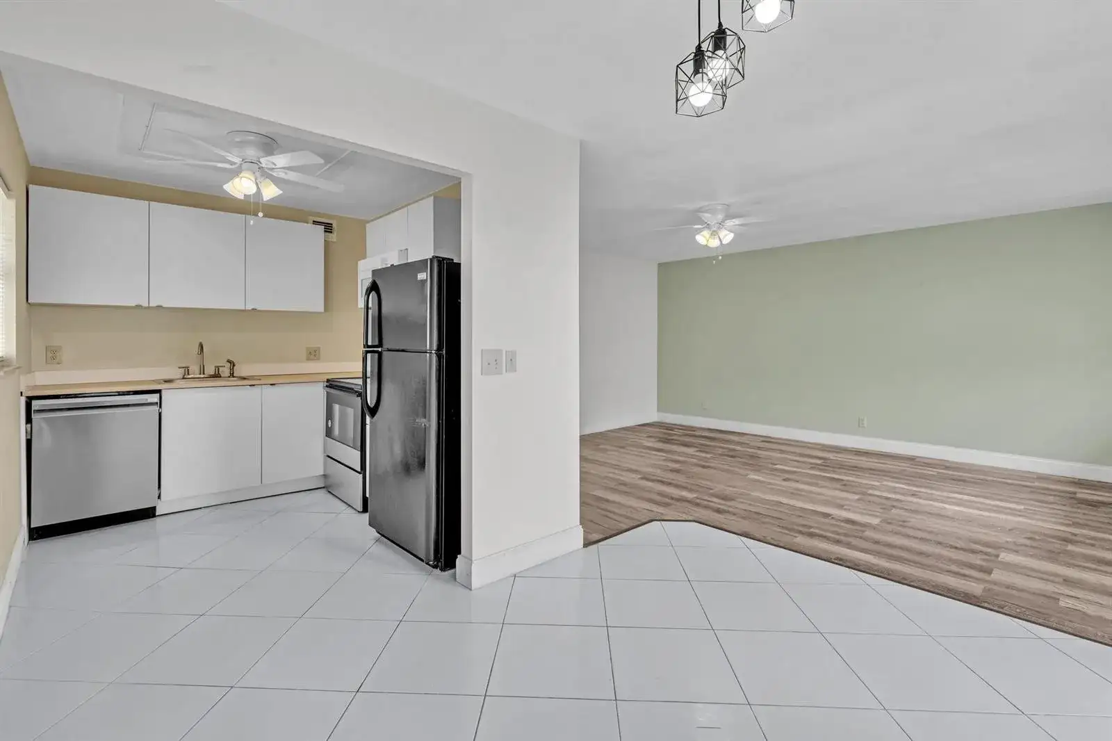 365 Flanders # H, Delray Beach FL 33484 photo 4