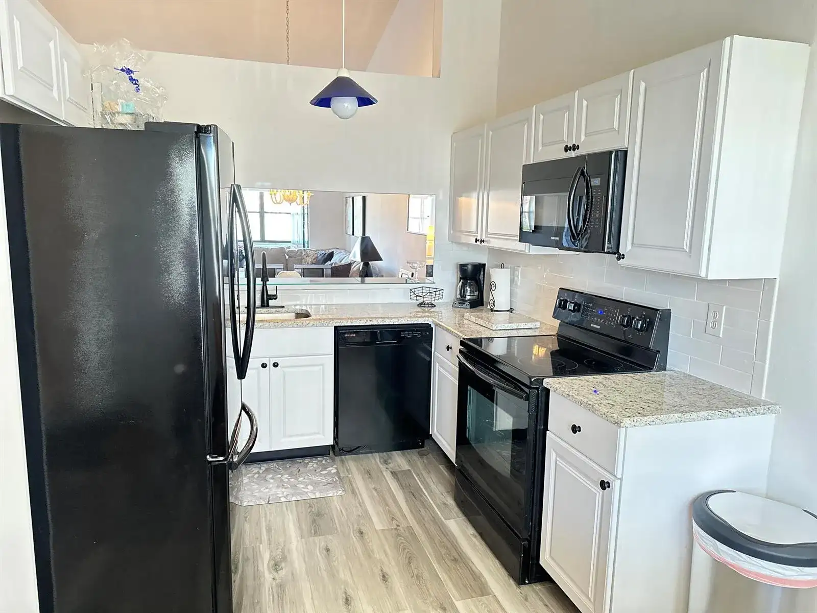 7593 Tahiti Lane # 205, Lake Worth FL 33467 photo 3