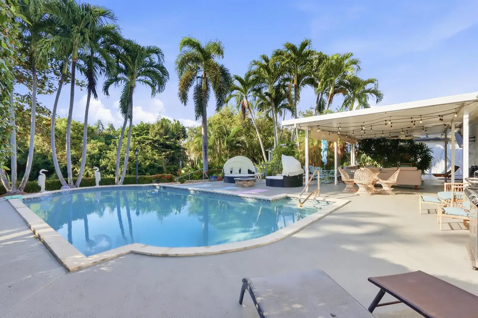 1905 Meadow Court, Palm Springs FL 33406 photo 3