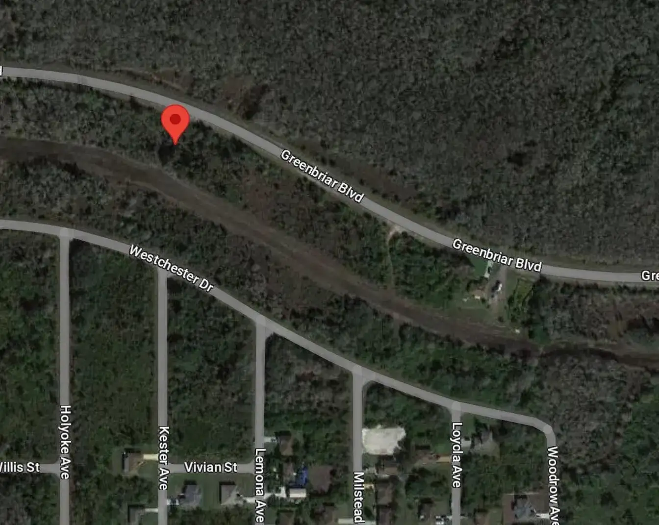 483 Greenbriar Boulevard, Lehigh Acres FL 33972 photo 3