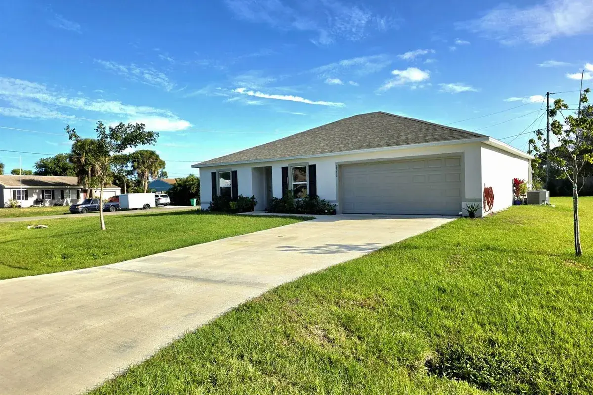 2772 SE Garfield Avenue, Port St. Lucie FL 34952