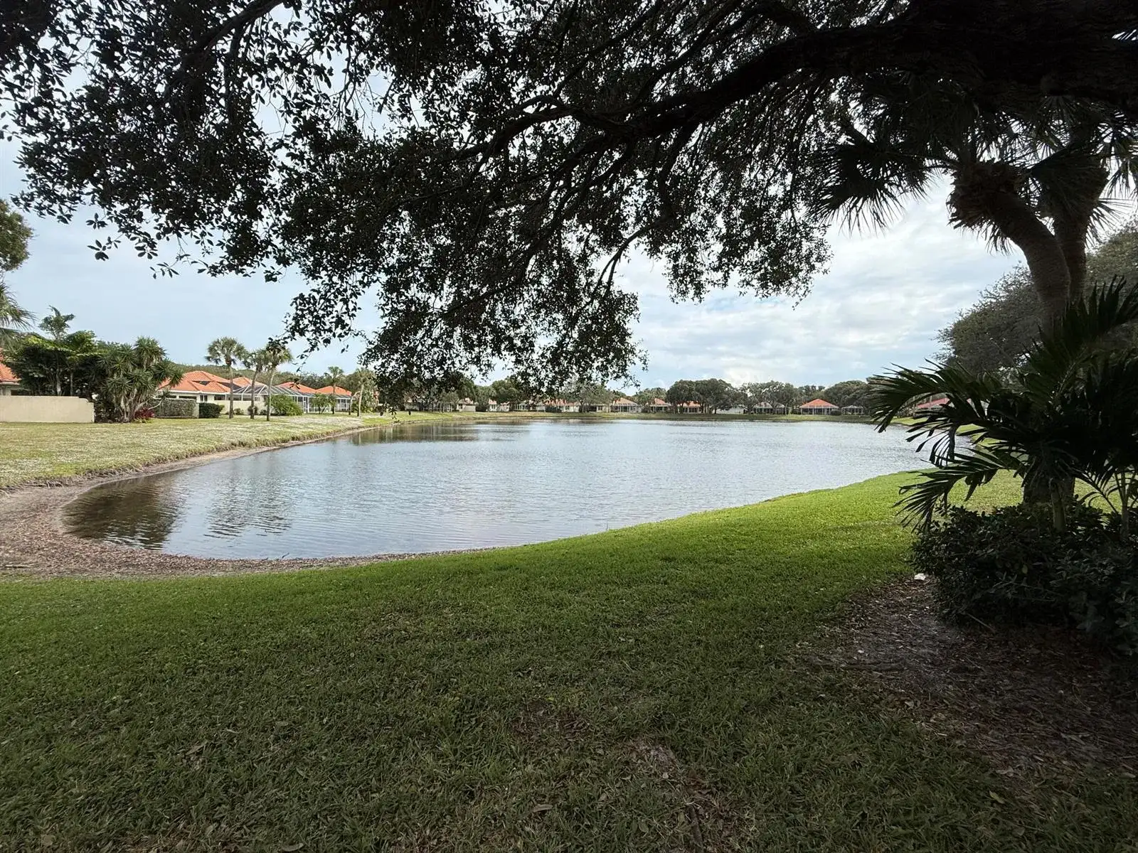 222 E Tall Oaks Circle, Palm Beach Gardens FL 33410 photo 3