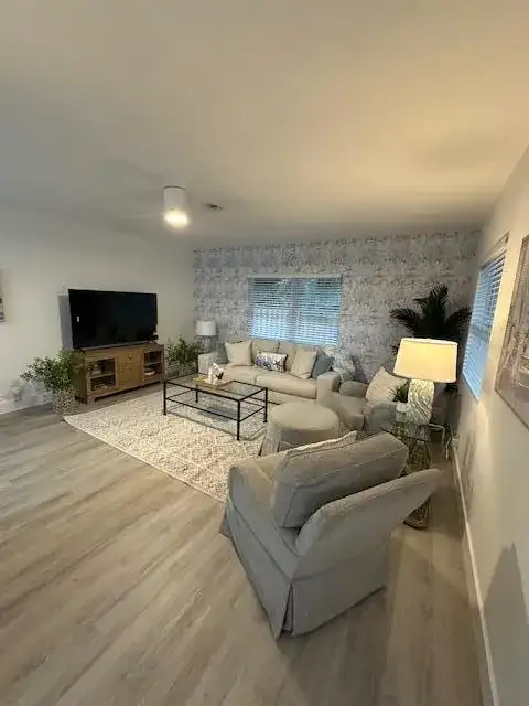522 Eastwind Drive, North Palm Beach FL 33408 photo 3