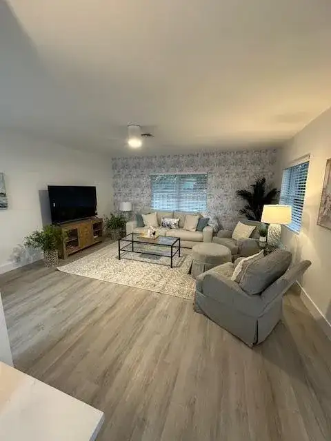 522 Eastwind Drive, North Palm Beach FL 33408 photo 4