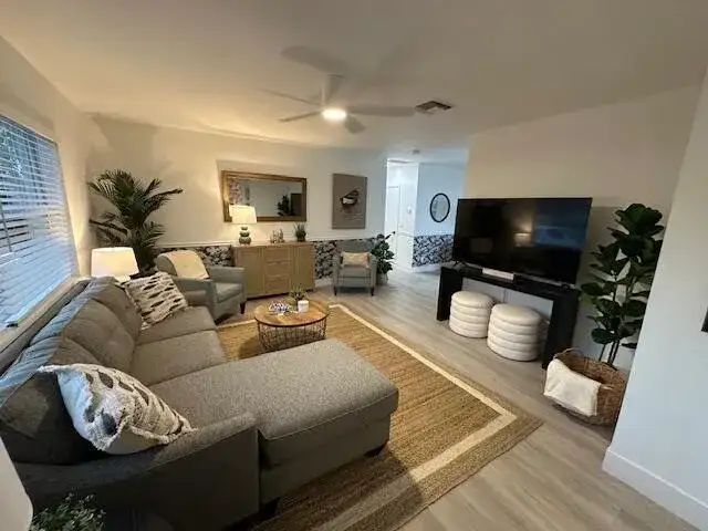 526 Eastwind Drive # 526, North Palm Beach FL 33408 photo 2