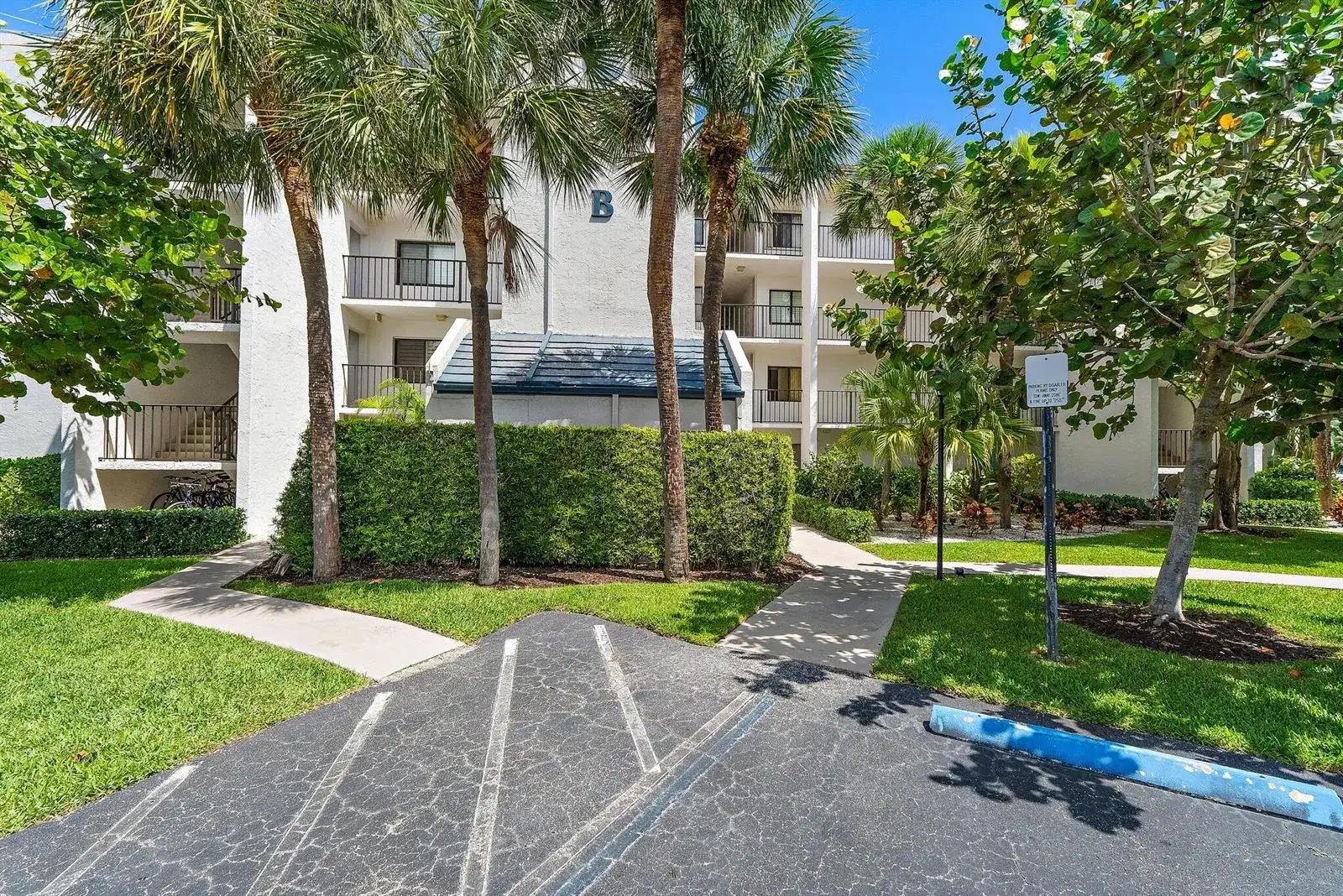 1605 S Us Highway 1 # B205, Jupiter FL 33477 photo 3