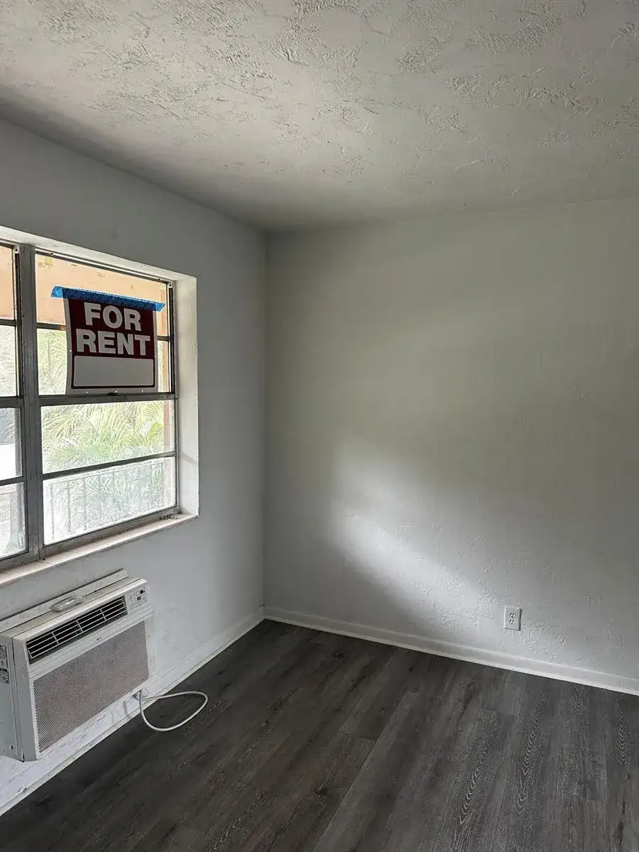 1120 N Sapodilla Avenue # 4, West Palm Beach FL 33401 photo 4