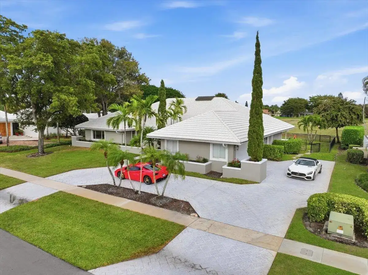 2106 Sunderland Avenue, Wellington FL 33414 photo 2