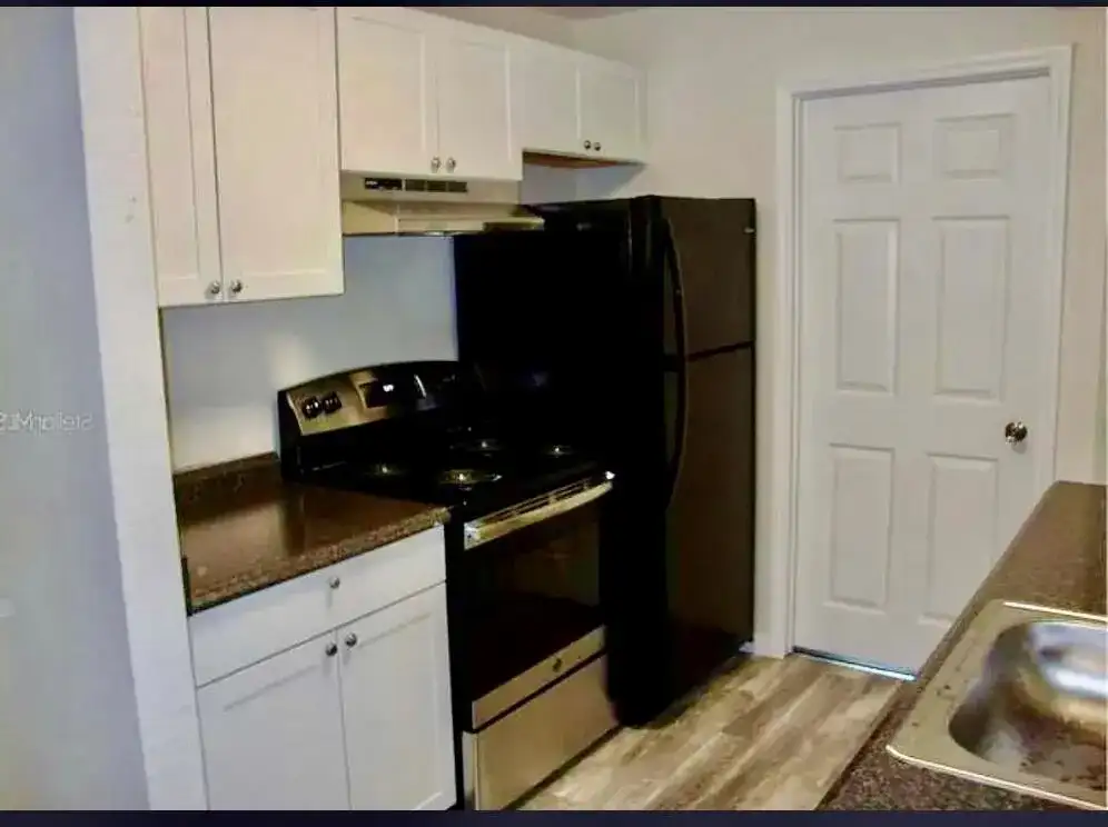 130 E Northside Drive, Lake Wales FL 33853 photo 2