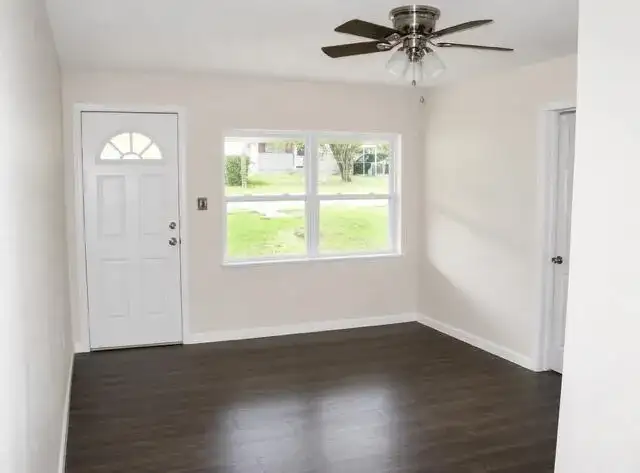 130 E Northside Drive, Lake Wales FL 33853 photo 5