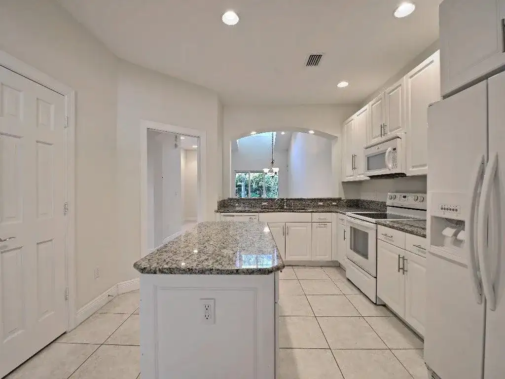 1645 Baseline Lane, Vero Beach FL 32967 photo 3