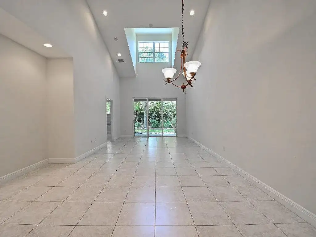 1645 Baseline Lane, Vero Beach FL 32967 photo 5