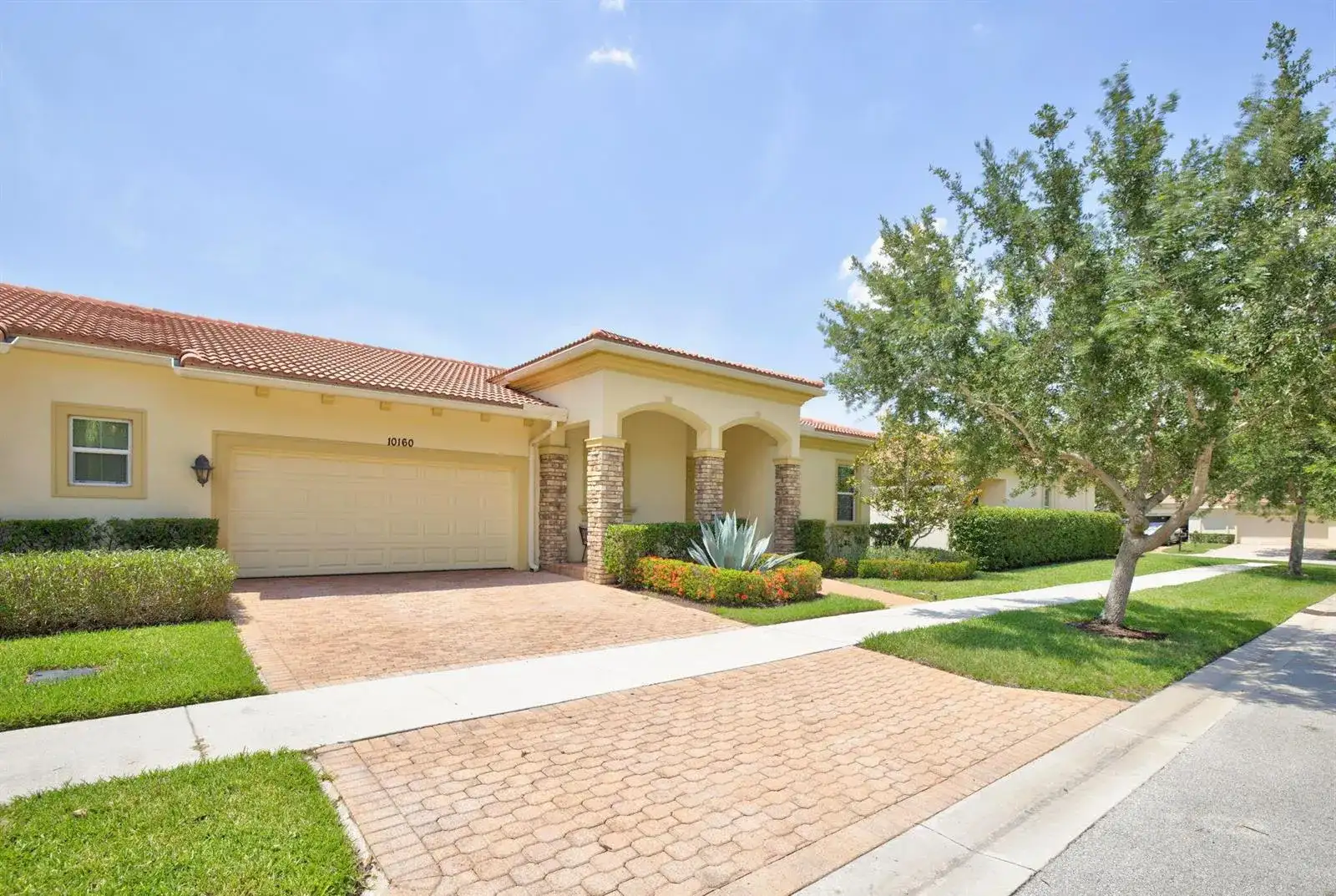 10160 SW Azzo Lane, Port St. Lucie FL 34986 photo 2
