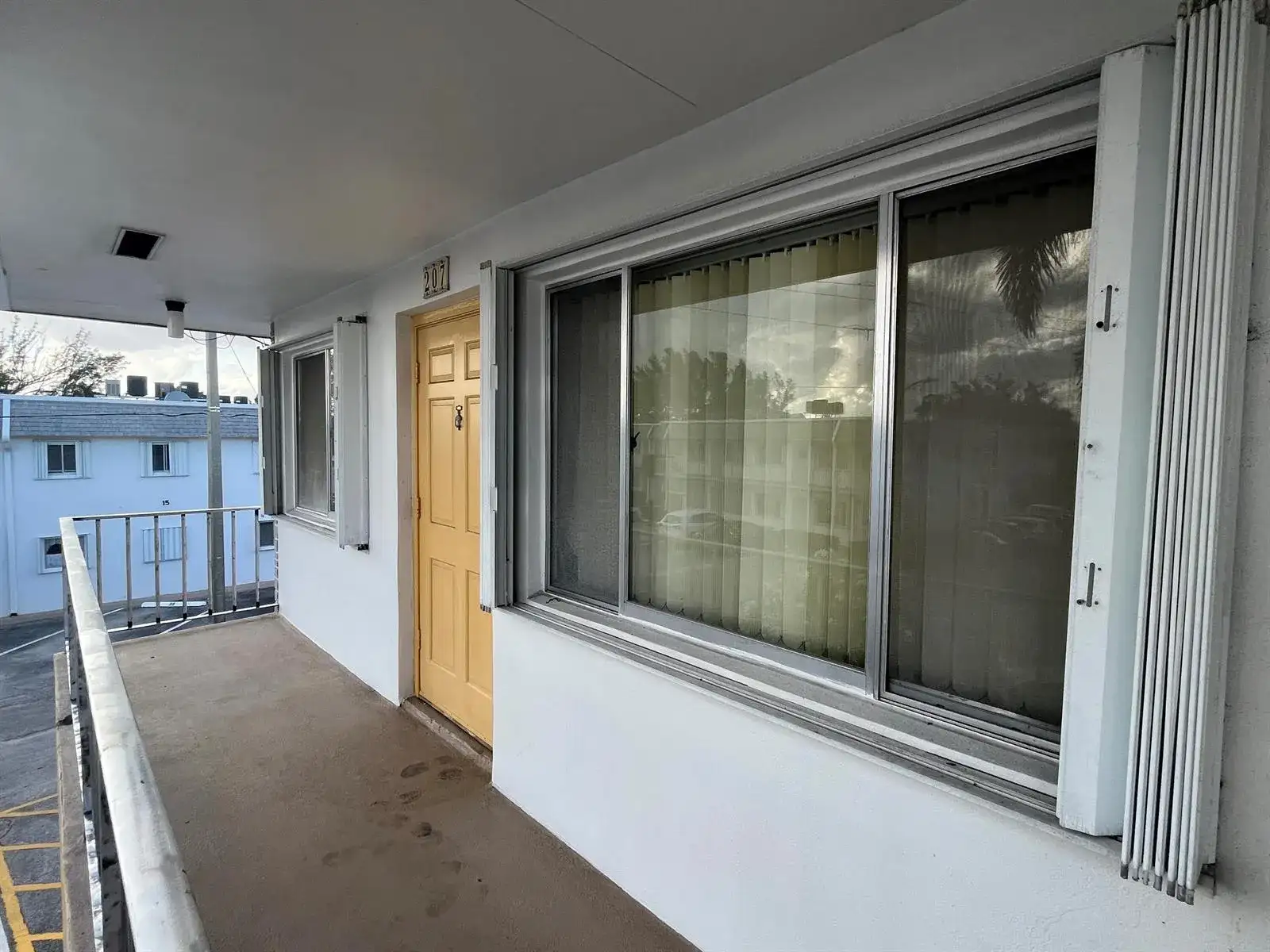 2840 Cynthia Lane # 207, FL 33461 photo 4