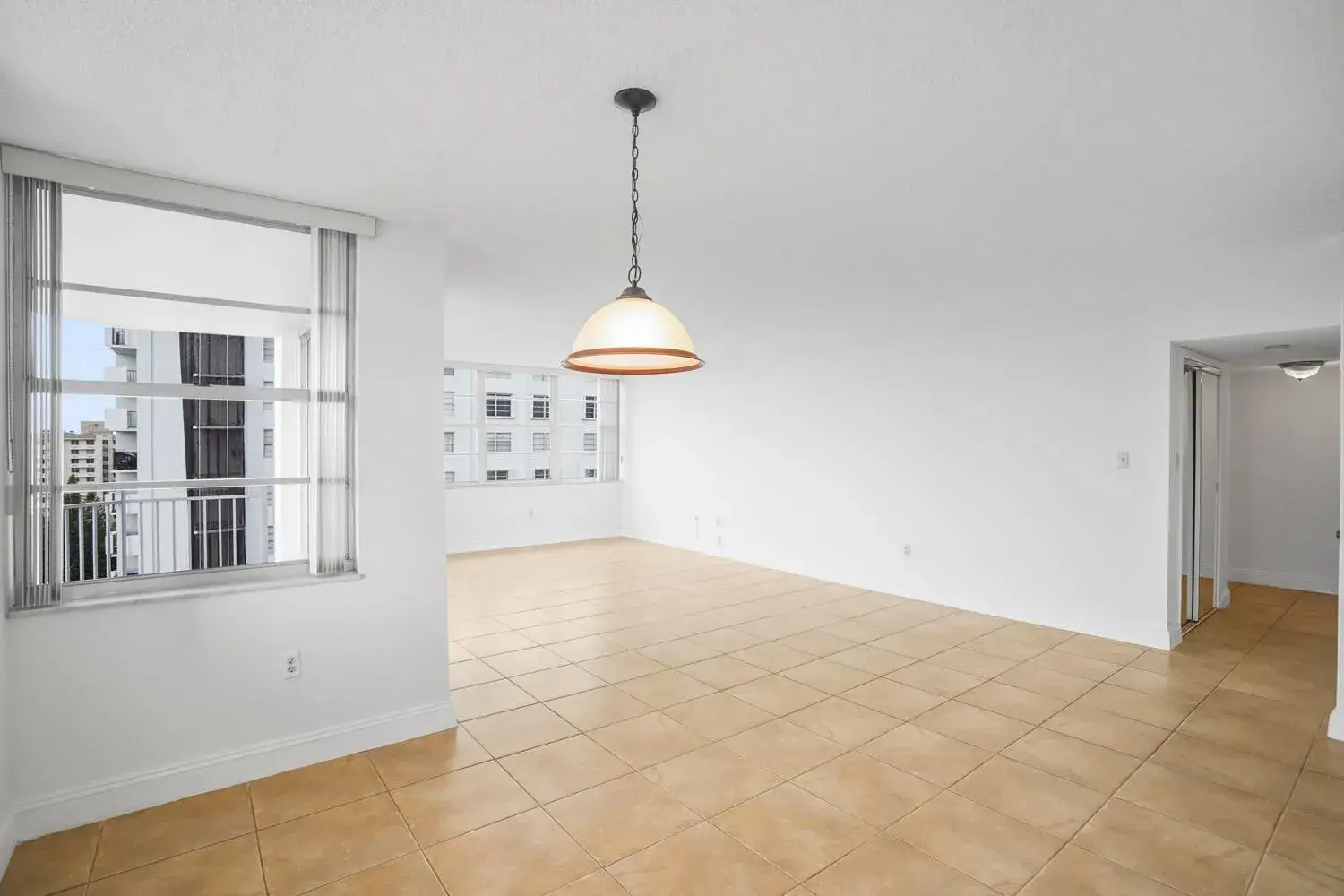 18051 Biscayne Boulevard # 1504, Aventura FL 33160