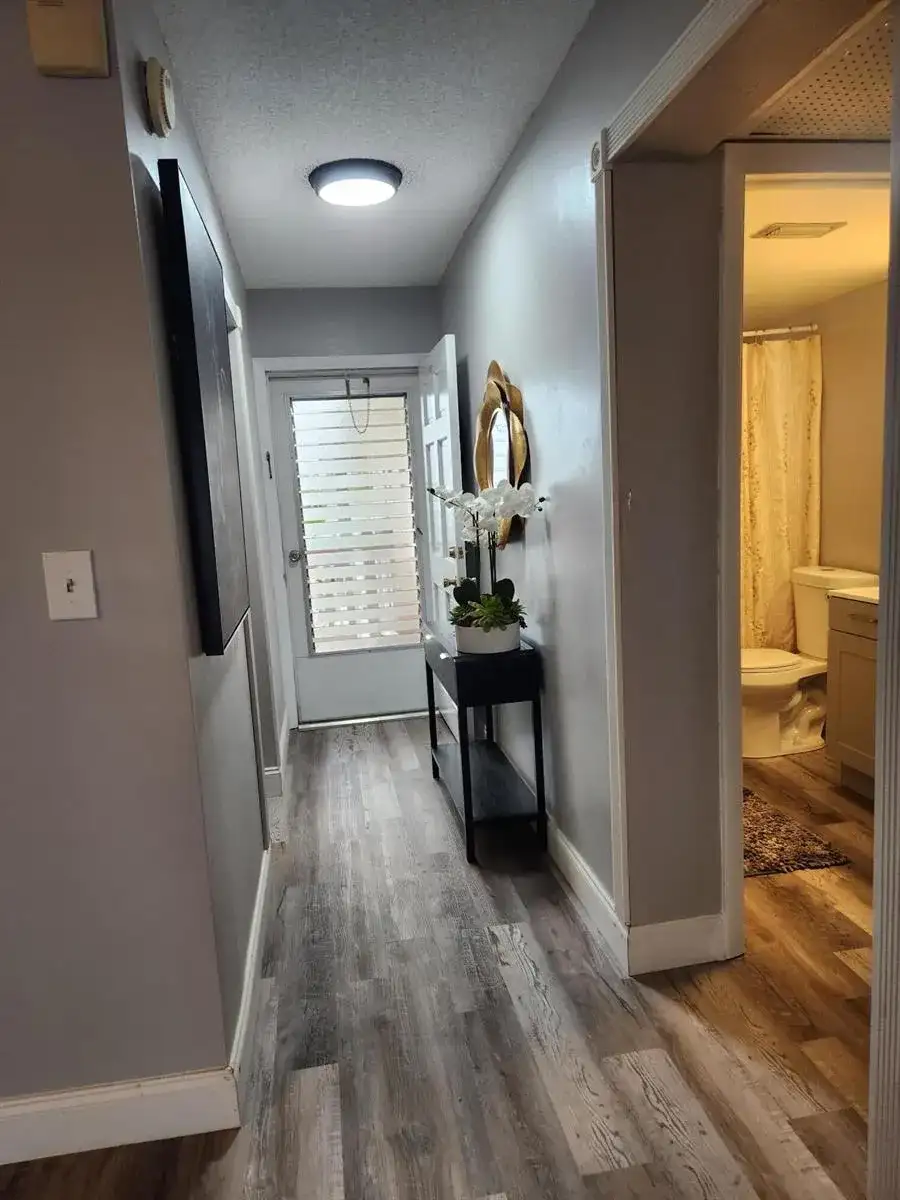 2606 Garden Drive # 304, FL 33461 photo 4