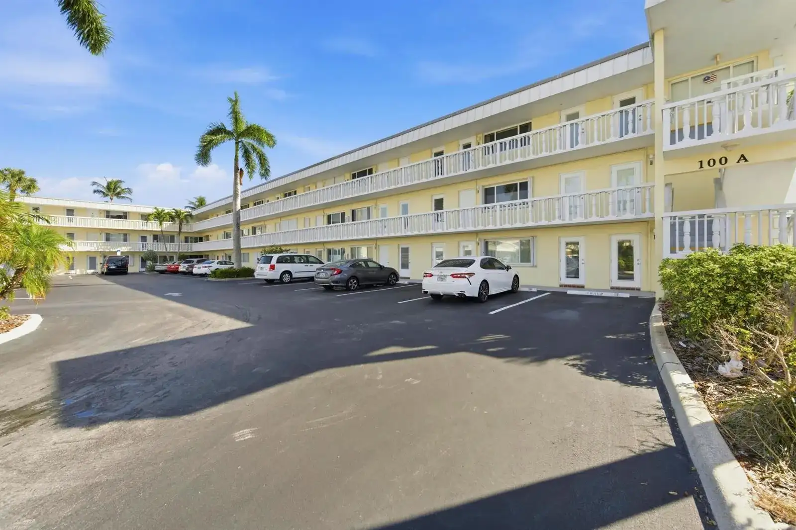 100 Doolen Court # 203, North Palm Beach FL 33408 photo 2