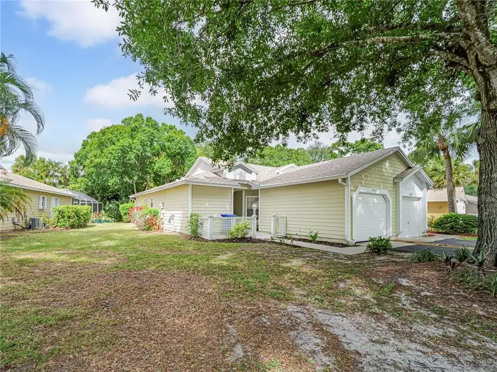 1875 Sixty Oaks Lane, Vero Beach FL 32966 photo 2
