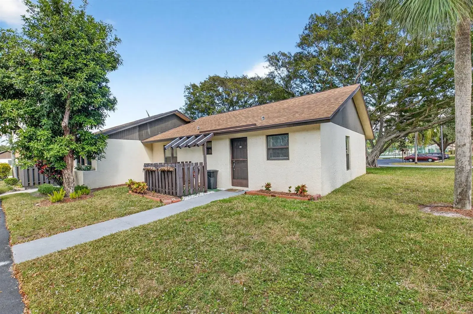 28 Via De Casas Norte # 28, Boynton Beach FL 33426 photo 3