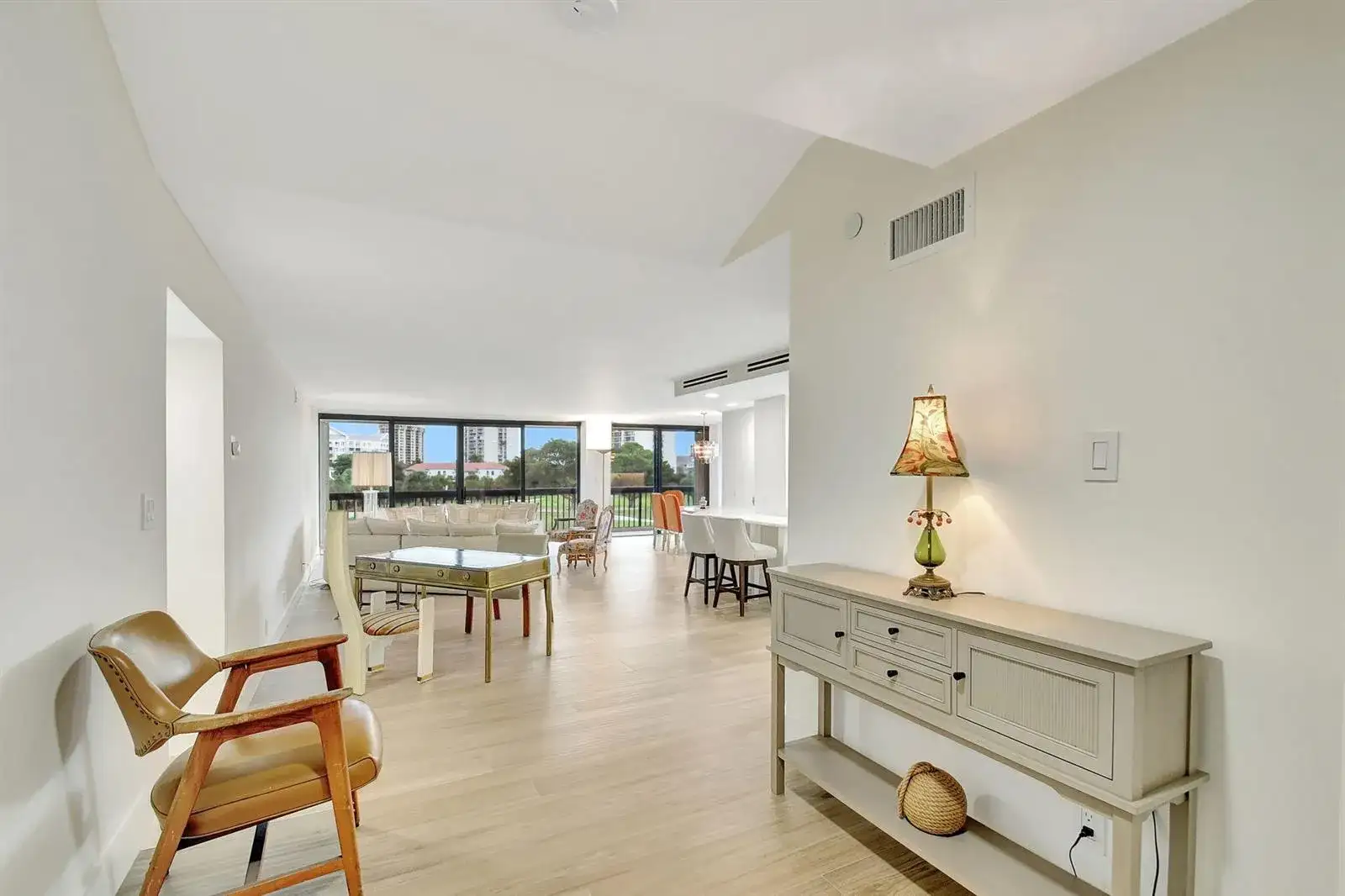 1900 Consulate Place # 206, West Palm Beach FL 33401 photo 5