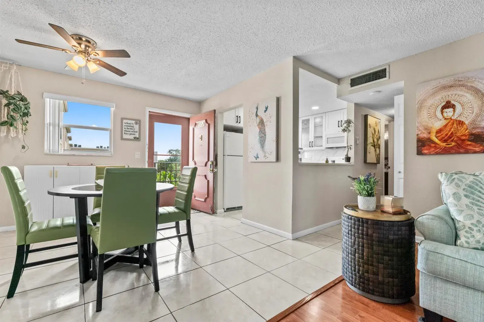 225 Bonnie Boulevard # 302, Palm Springs FL 33461