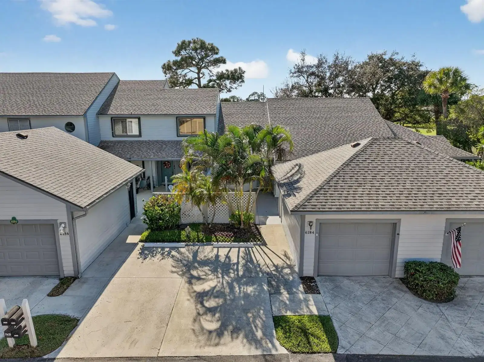 6184 SE Georgetown Place, Hobe Sound FL 33455 photo 2