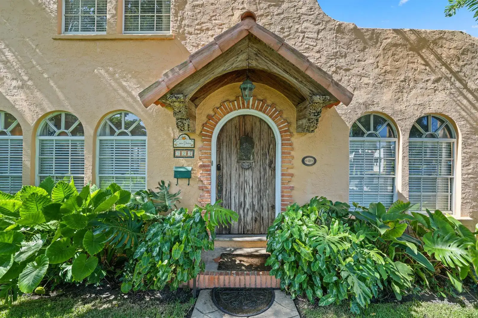 325 Greymon Drive, West Palm Beach FL 33405 photo 4
