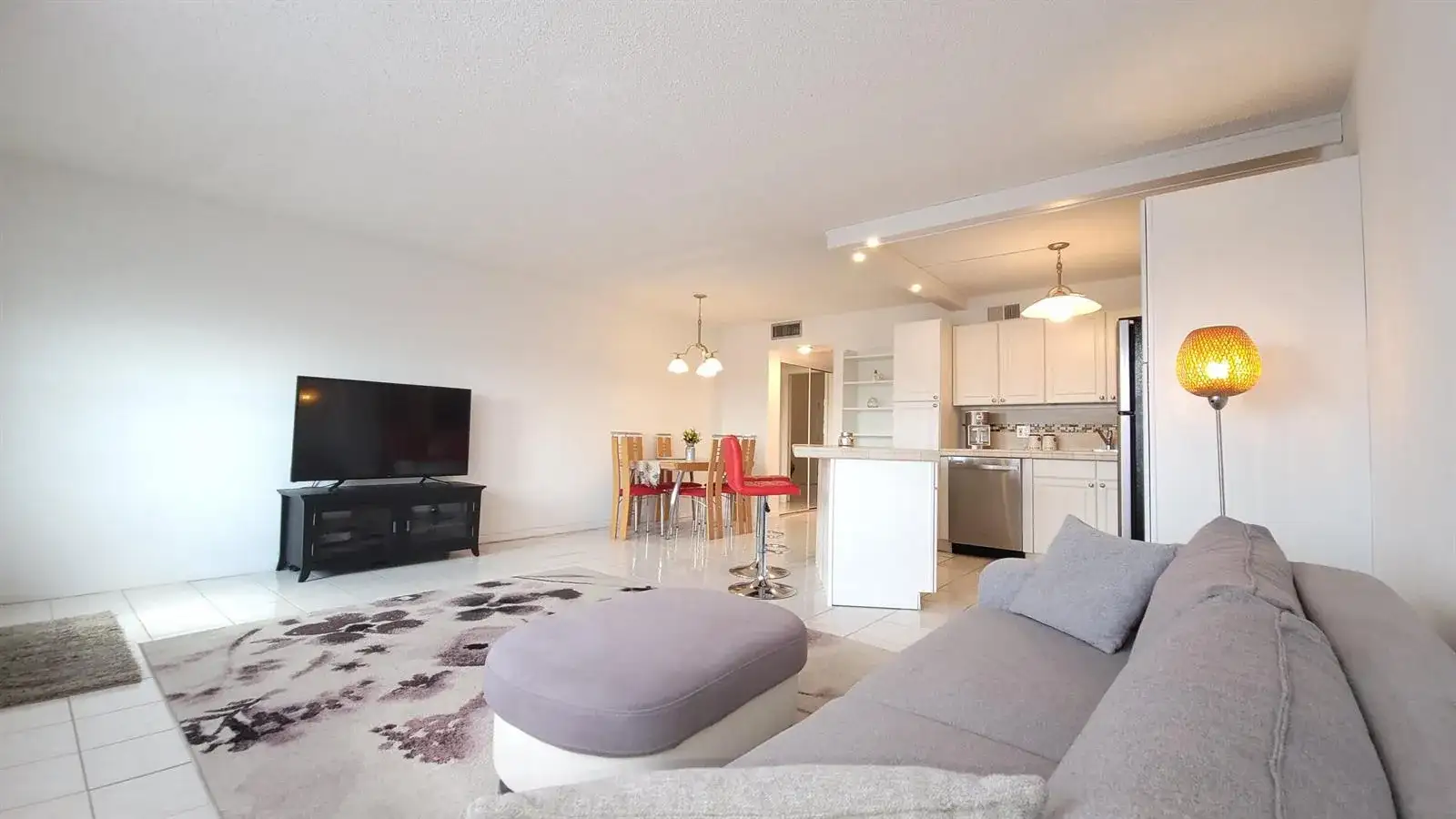 405 Southampton A, West Palm Beach FL 33417 photo 2